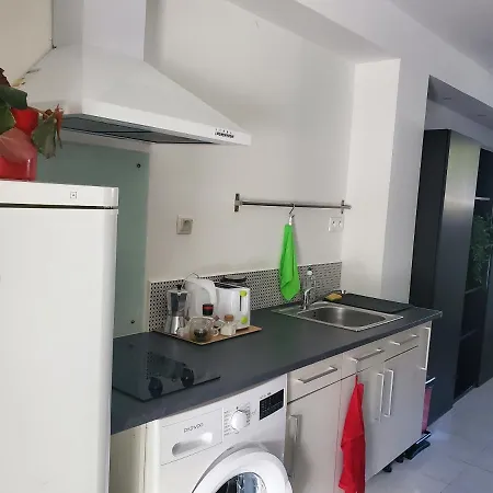 Charmant Studio Au Calme Apartmán Montredon-Labessonnié